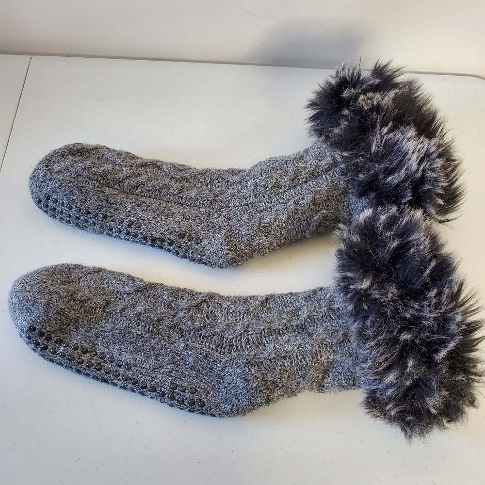Women's‎ Faux Fur Trim Lined Slipper Socks Slip Resistant Gray Knit Stretch